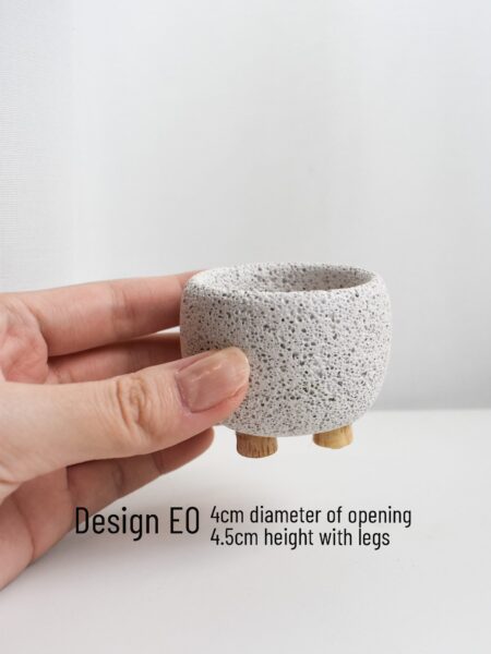 Mica Pots (with Legs, various designs & sizes) - Image 11